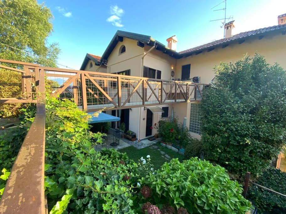 אורטה סאן ג'יוליו Villa Giardino Con Pontile Sul Lago D'Orta In Riva מראה חיצוני תמונה
