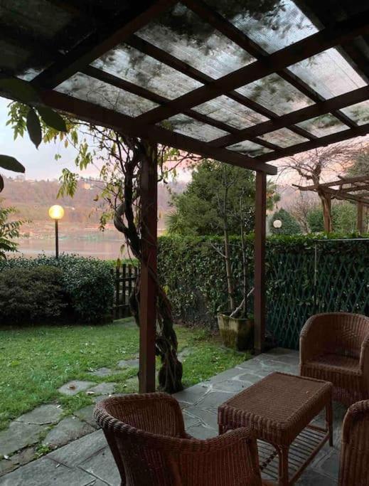 אורטה סאן ג'יוליו Villa Giardino Con Pontile Sul Lago D'Orta In Riva מראה חיצוני תמונה